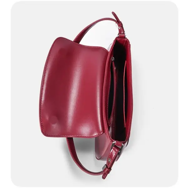 China Women's Luxury Genuine Leather Waterproof Shoulder Strap Handbag with Polyester Lining Modern Stylish Design Manufacturer, Supplier