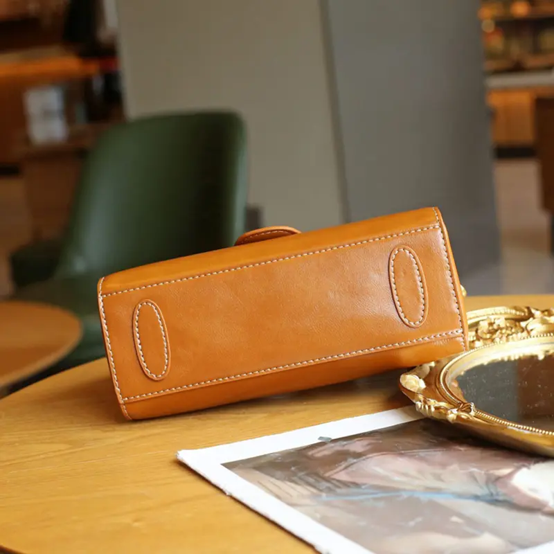 Wholesale Women's Leather Chain Crossbody Bag Mini Square Shoulder Bag Manufacturers, Supplier