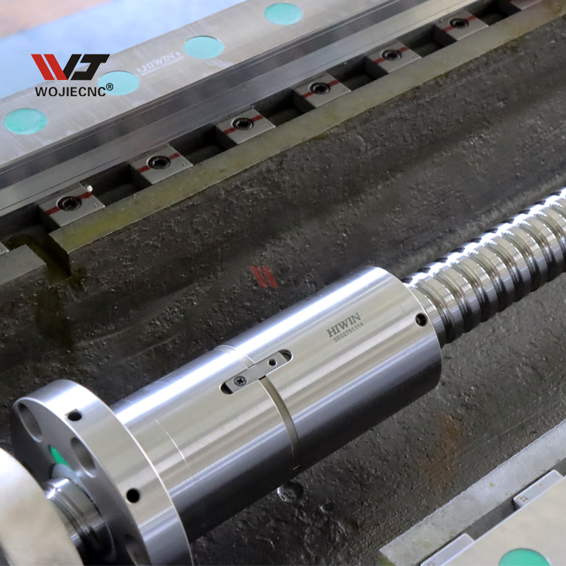 LEAD SCREW