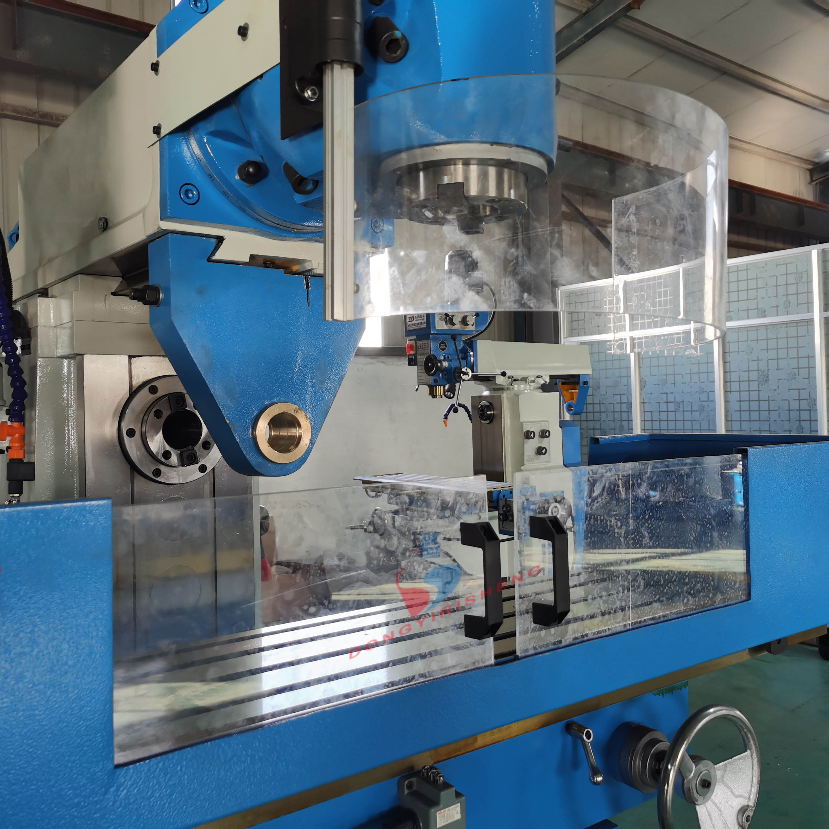 X6232 Universal Milling Machine with Rotary Milling Head More Convenient Manual Mills