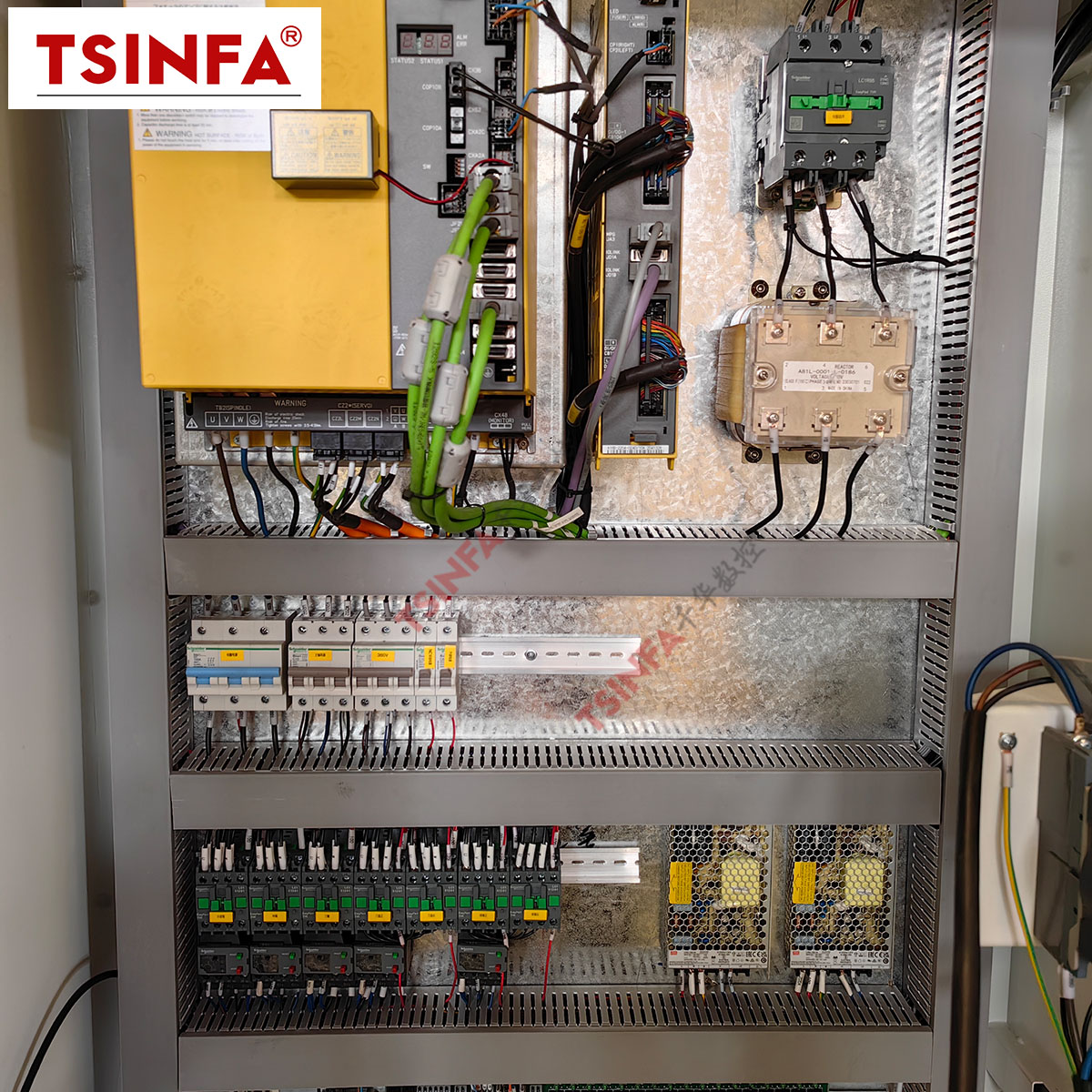 Heavy Duty Vertical VMC1160 CNC Machining Center Fanuc Control System High Speed BT40 Spindle High-Accuracy For Automotive
