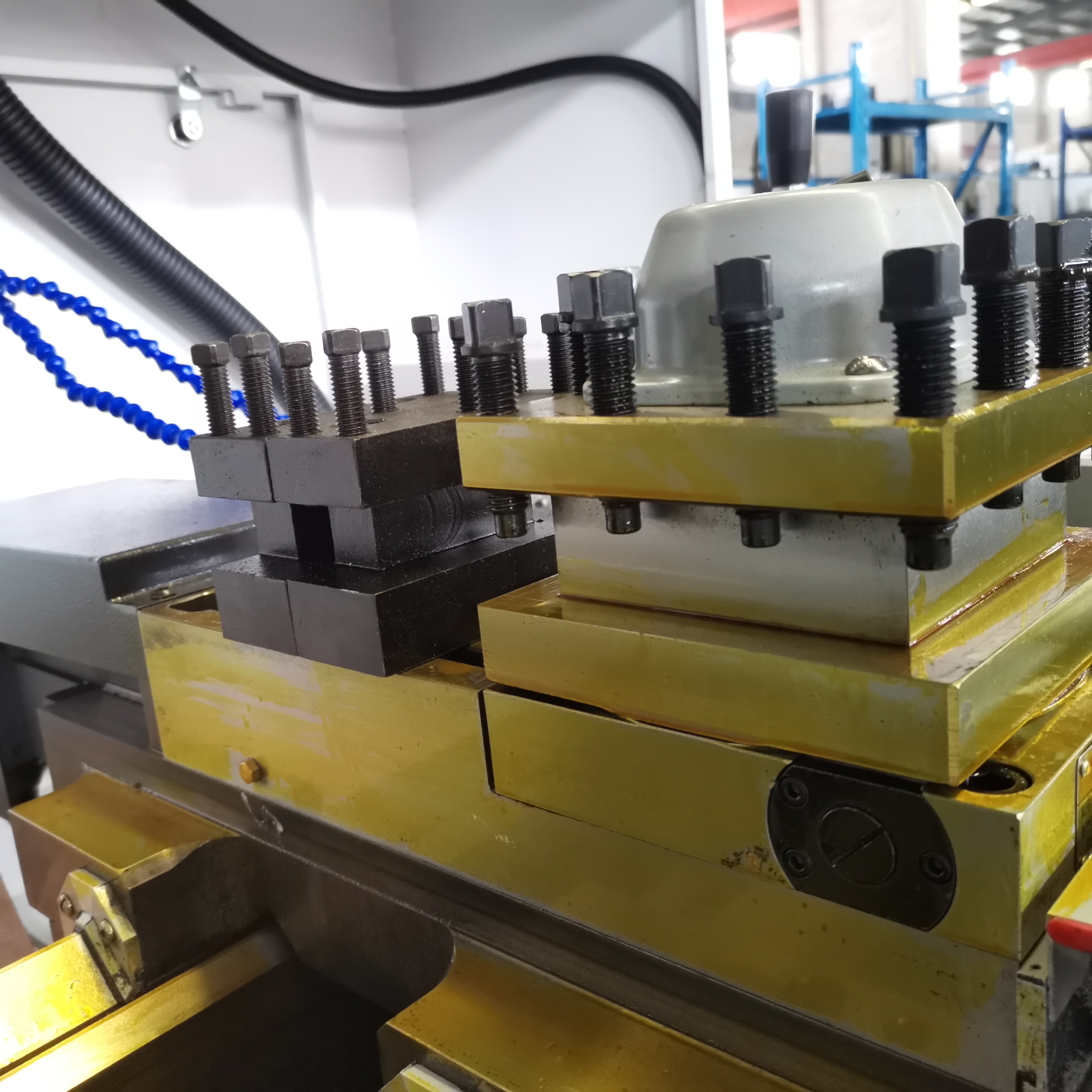 Electric Tool Post