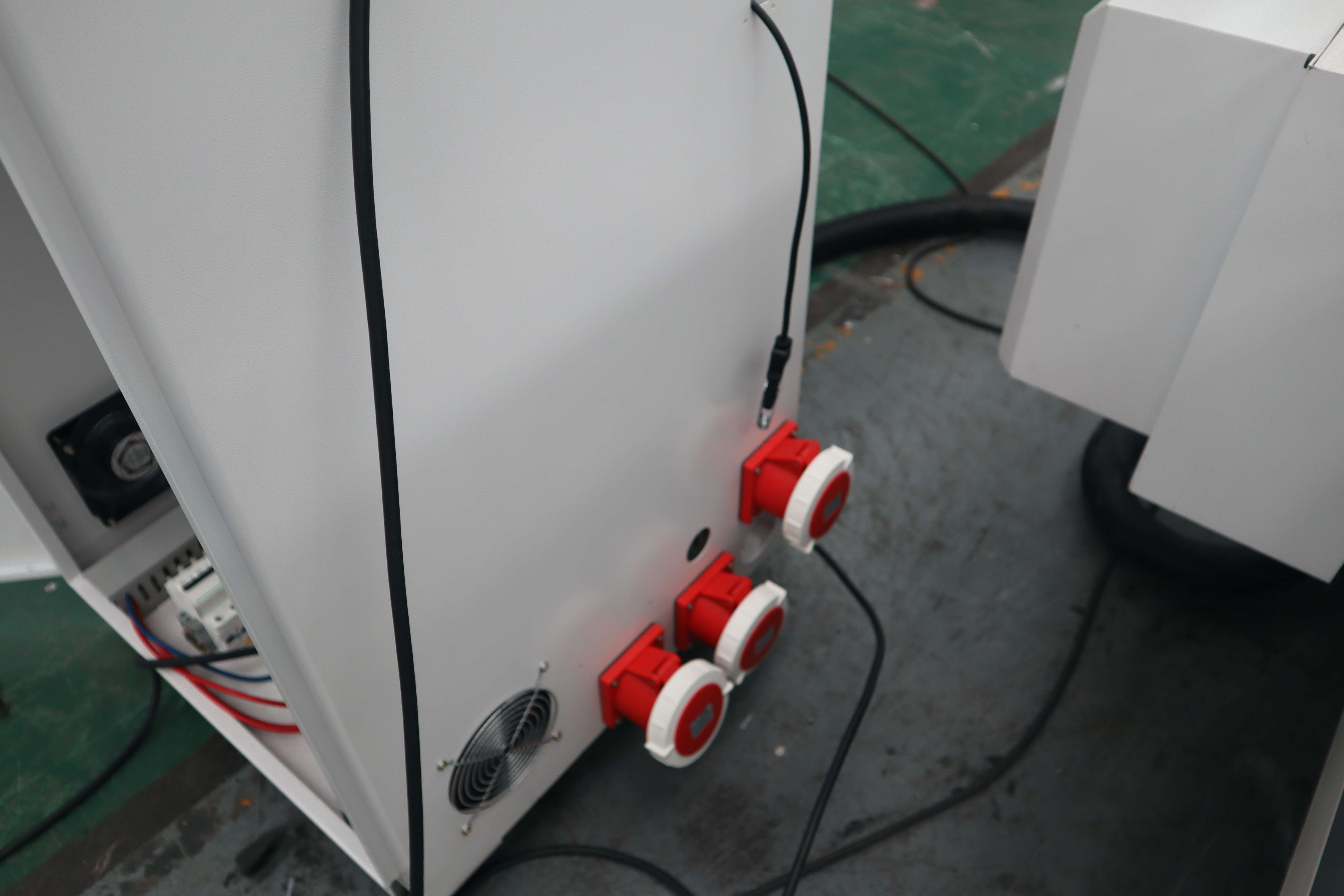 Aviation plug