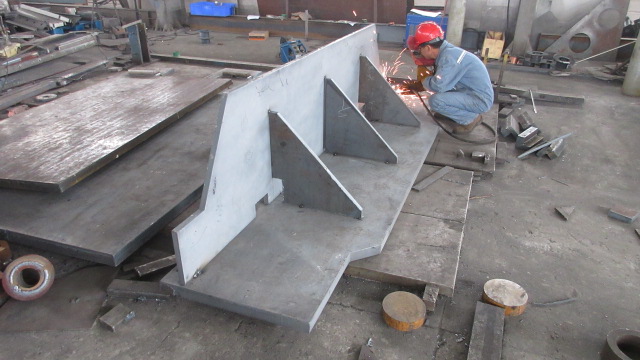 Welding process for CNC machine frames and structural components at AcuTek