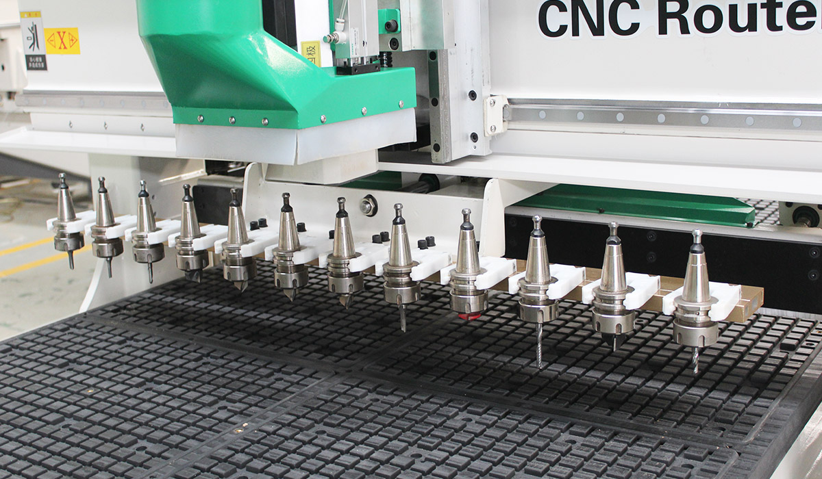 1325 Auto Tool Change Wood Engraving Cutting Drilling Atc Cnc Router Machine For Furniture Production