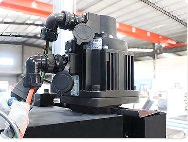 Servo motor and reducer