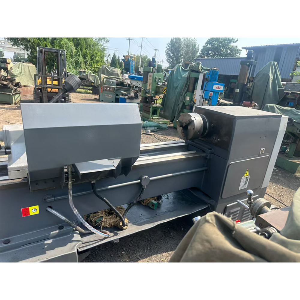 Lathe Machinery View 1
