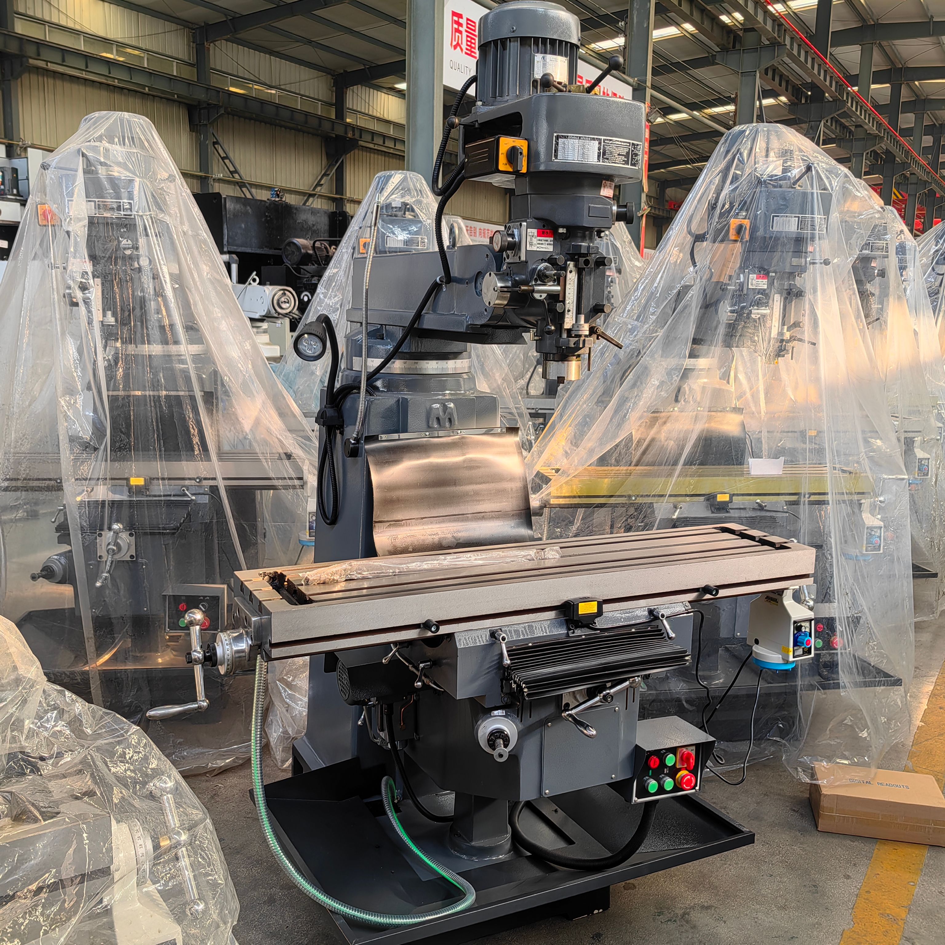 Heavy &amp; Light Duty X6332 Universal Multifunctional Vertical Milling Machine 220V with 3 Axis Universal Milling Machine