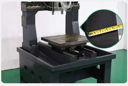 One-piece casting bed