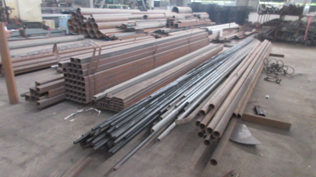 Raw materials inspection and storage for CNC machine tool manufacturing at AcuTek