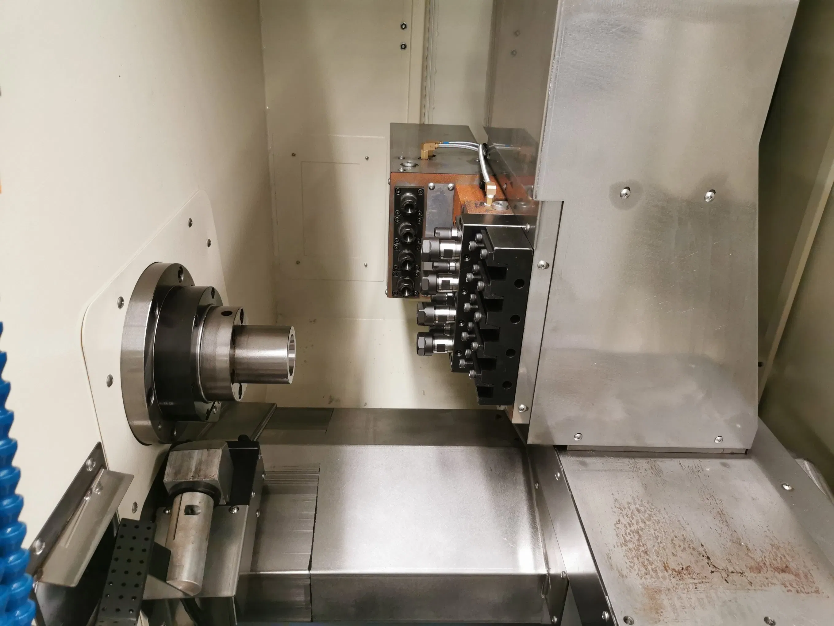 CNC Lathe Ck32A3 High Precision CNC Lathe Swiss Type for Metal Turning and Milling in China