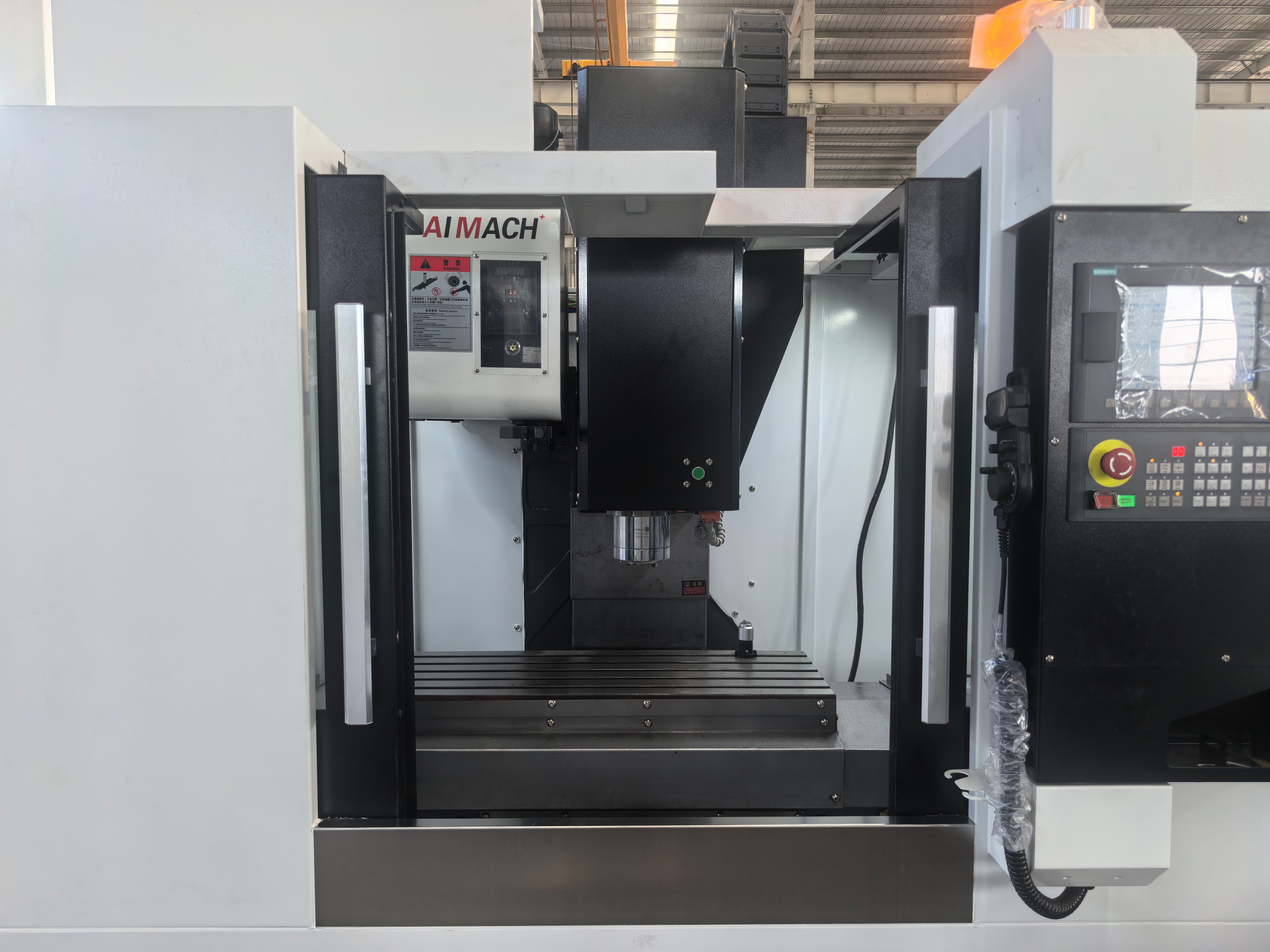 High Precision VMC 640 Vertical Machining Center High Speed CNC Milling Machine with High Cost-effective Price for Metal Mold