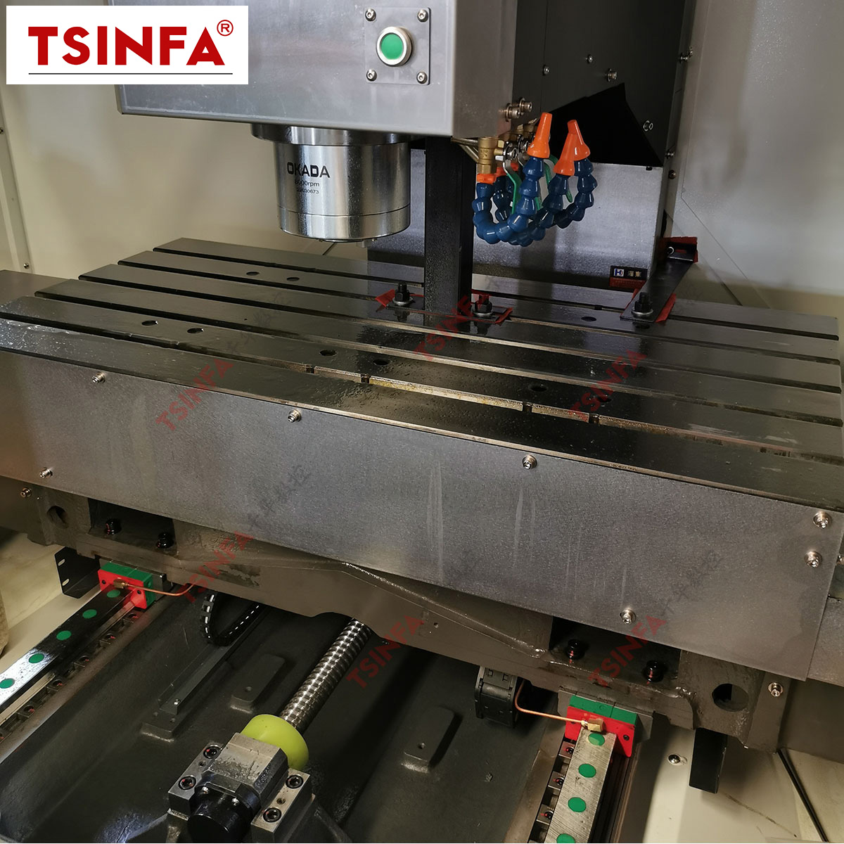 VMC850 Vertical CNC Machining Center Rigid Structure For Tooling Die Production Advanced Engineering Automatic Competitive Price