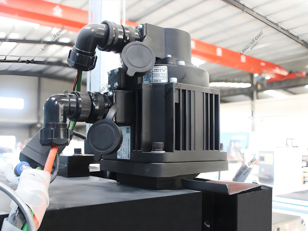 China Supplier Multi-Purpose LR-1530-7T-5-Axis Wood CNC Lathe Milling Machine with Automatic Loading and Unloading