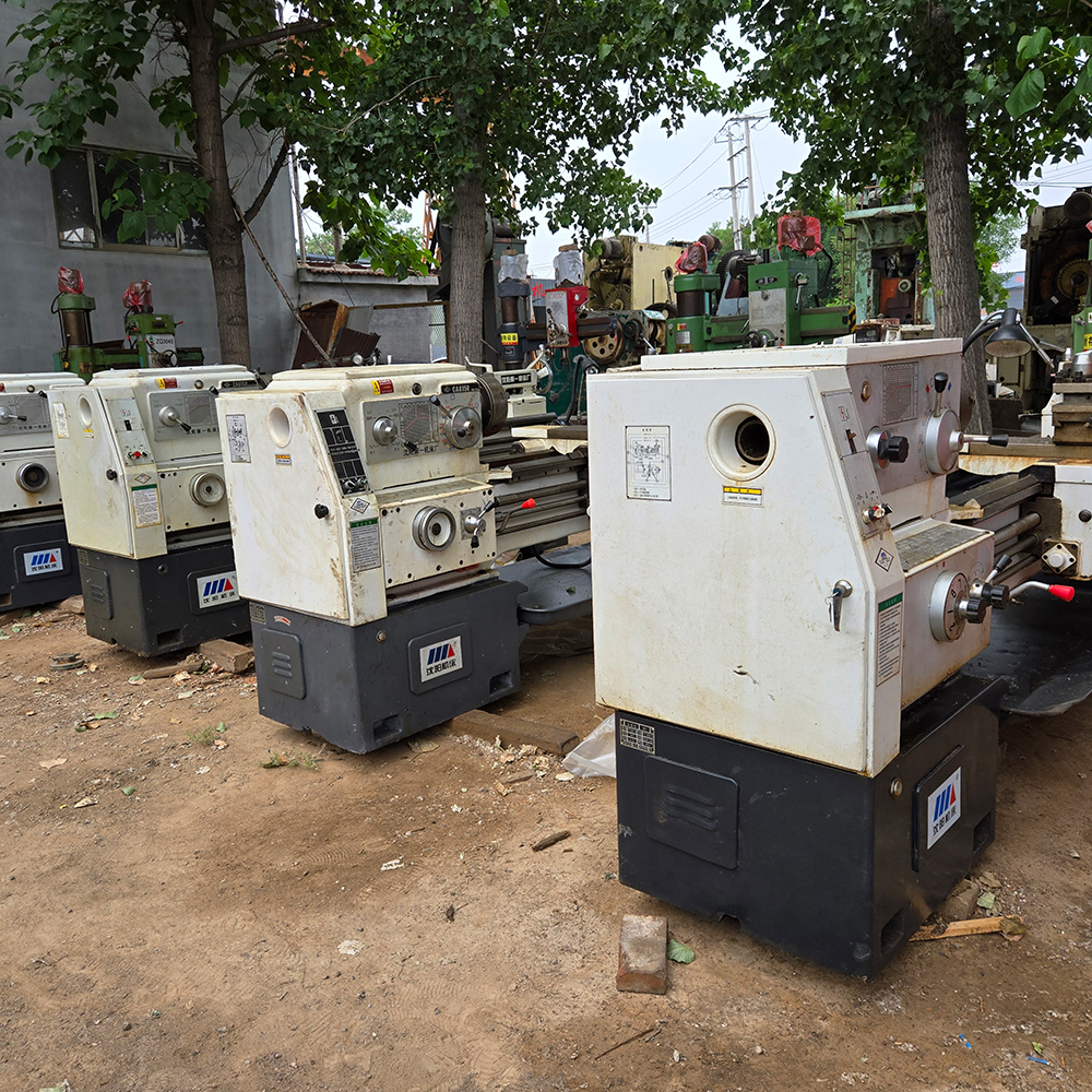 Horizontal Benchtop CNC Lathe Machine Mini Turning Milling Center Medium Duty Second Hand Manual