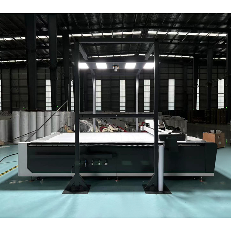 Industrial Automatic Feed CNC Fabric Textile Cutting Machine Of Mass Production Solution