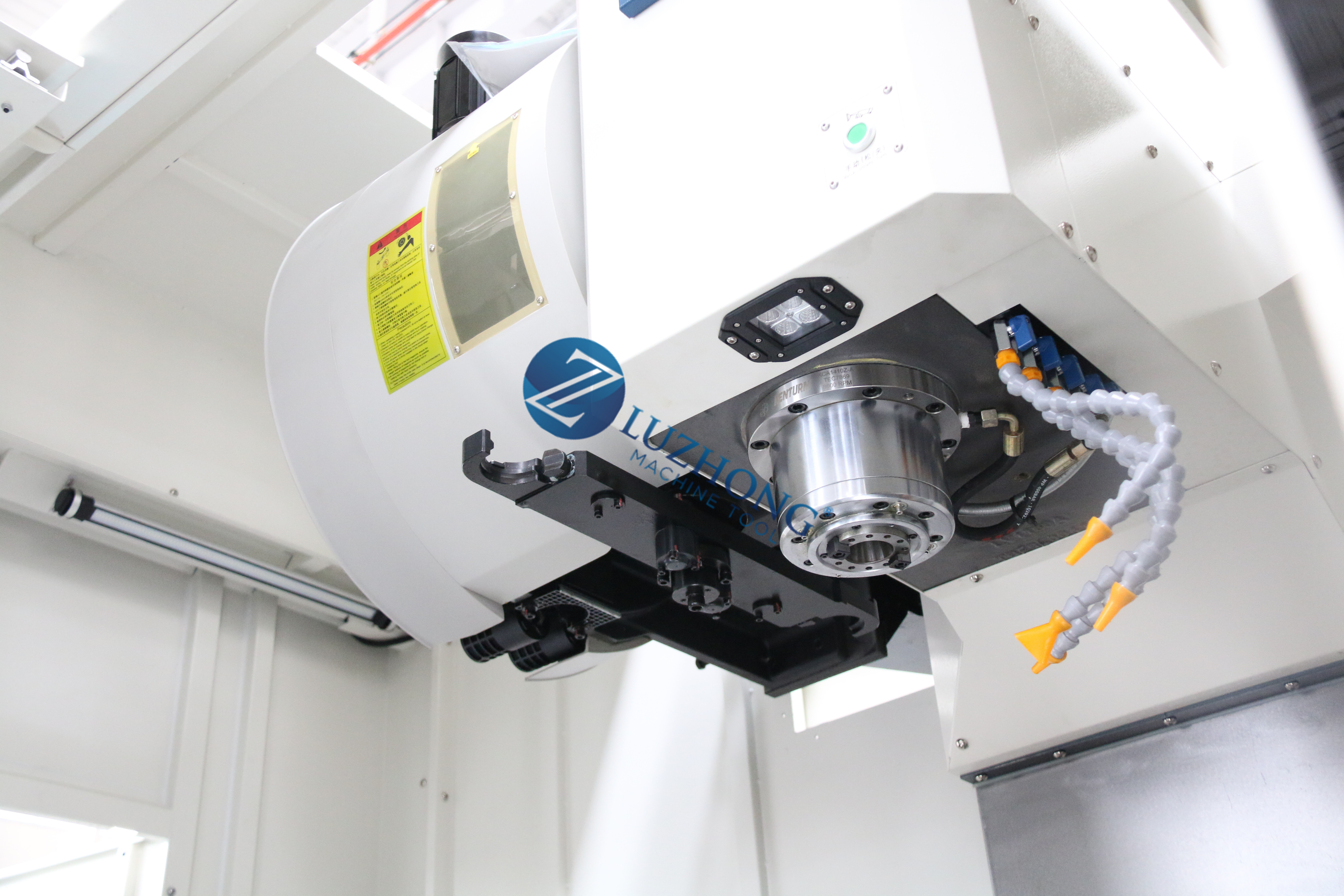 Taiwan VMC 5 Axis 4 Axis CNC Milling Machine CNC Vertical Cnc Machining Center VMC1160