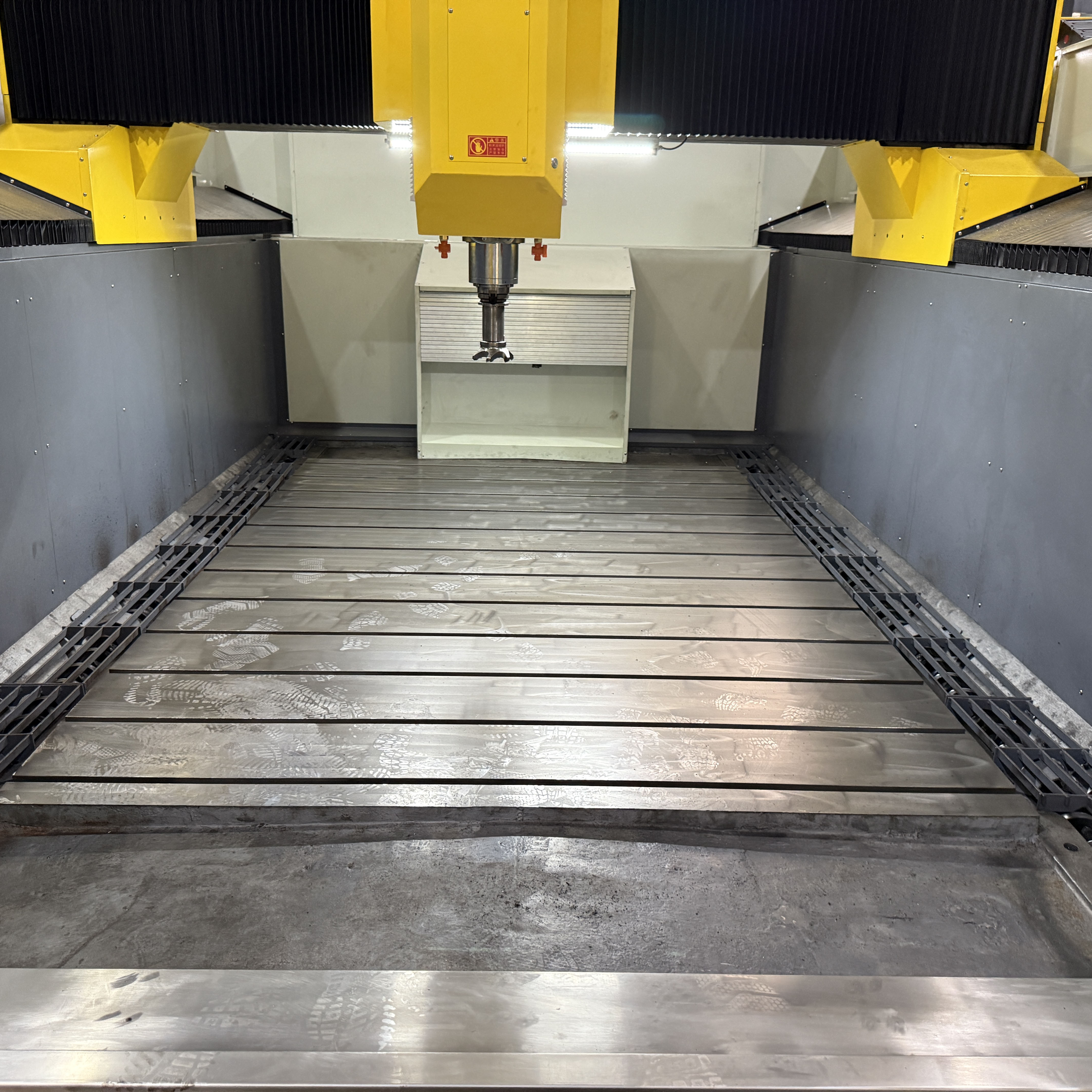 BD-2030 Single Spindle BT40 Automatic CNC Gantry Machining Center Heavy Duty Milling &amp; Boring Machine