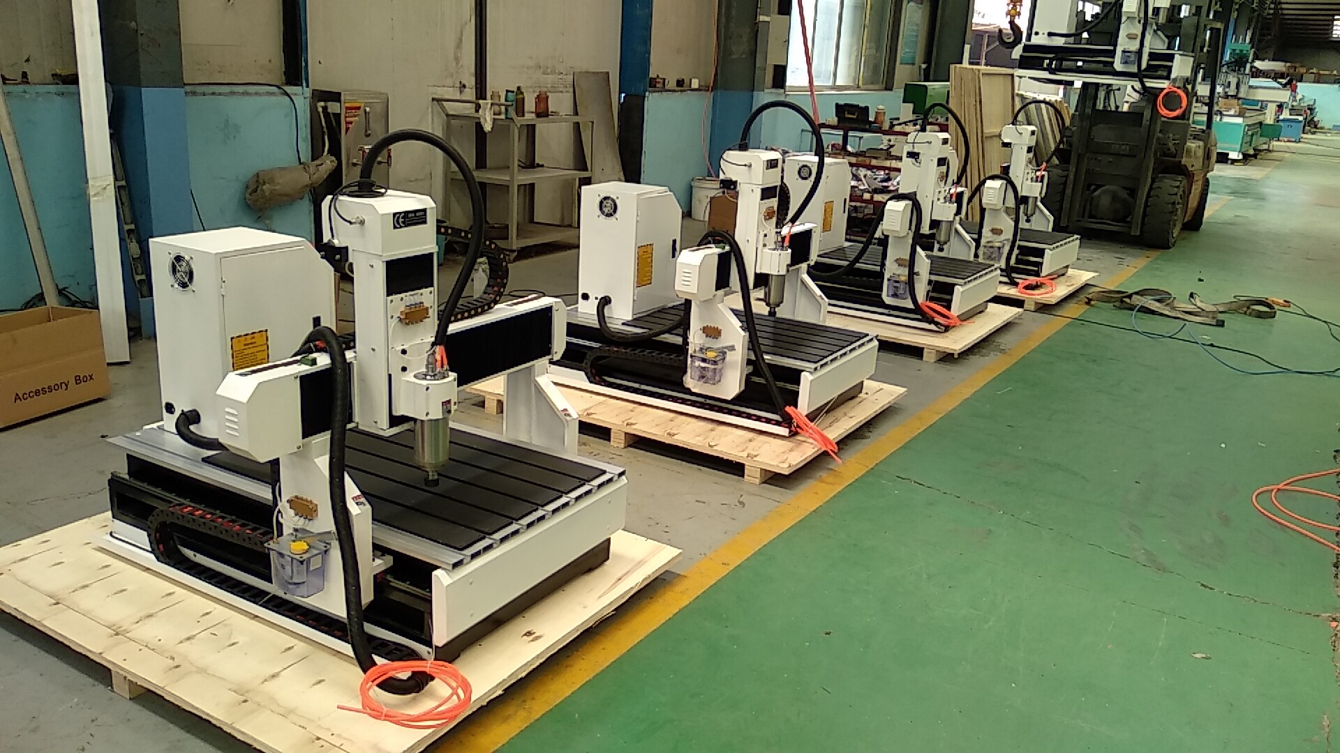 1.5kw 2.2kw 600 X 900 0609 Mini Router Cnc Milling Cutting Machine Desktop Pantograph Machine