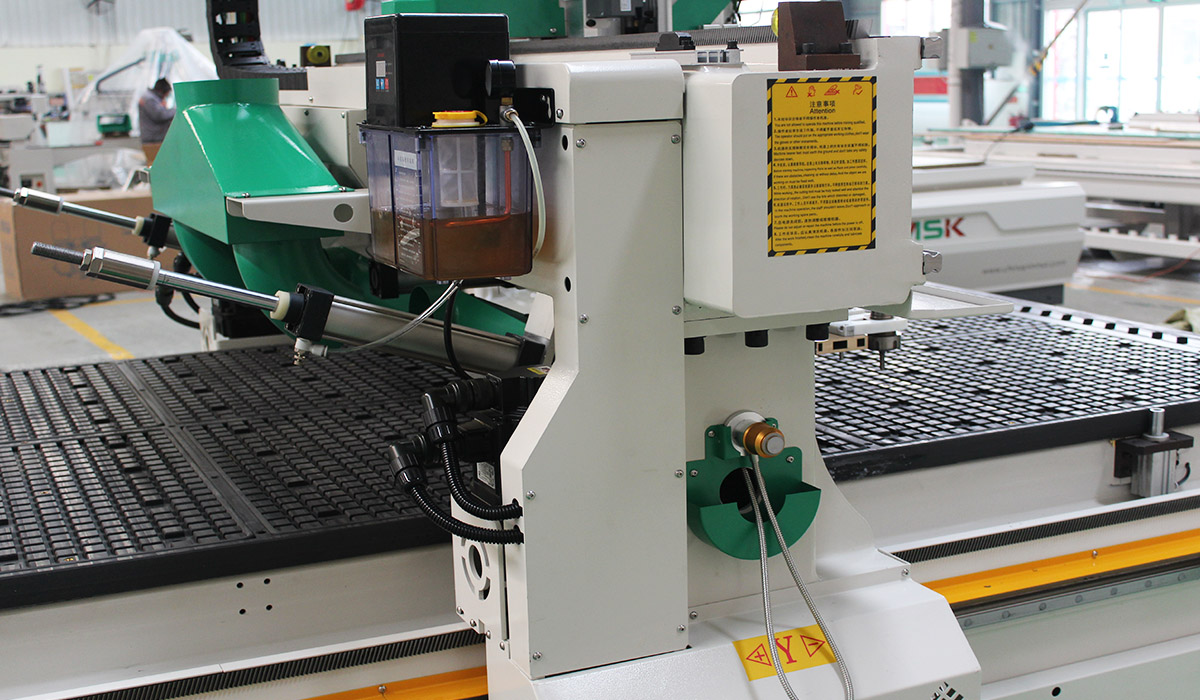 1325 Auto Tool Change Wood Engraving Cutting Drilling Atc Cnc Router Machine For Furniture Production