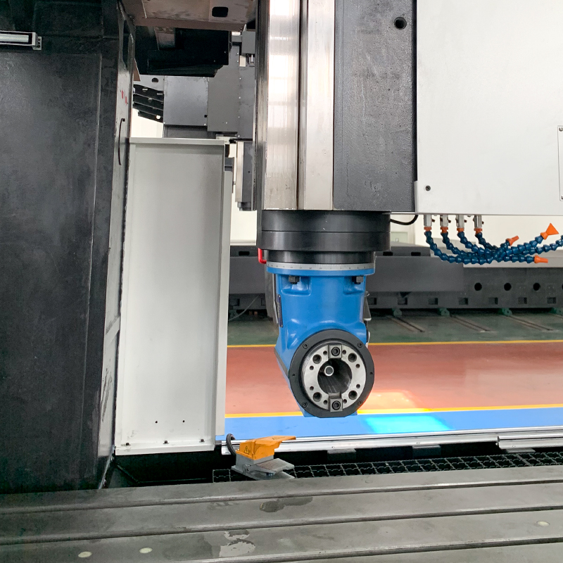 Heavy Duty BT50 Single GMC1530 Gantry Machining Center 1900mm Gantry Width High Efficiency CNC Milling Machine Cast Iron Steel