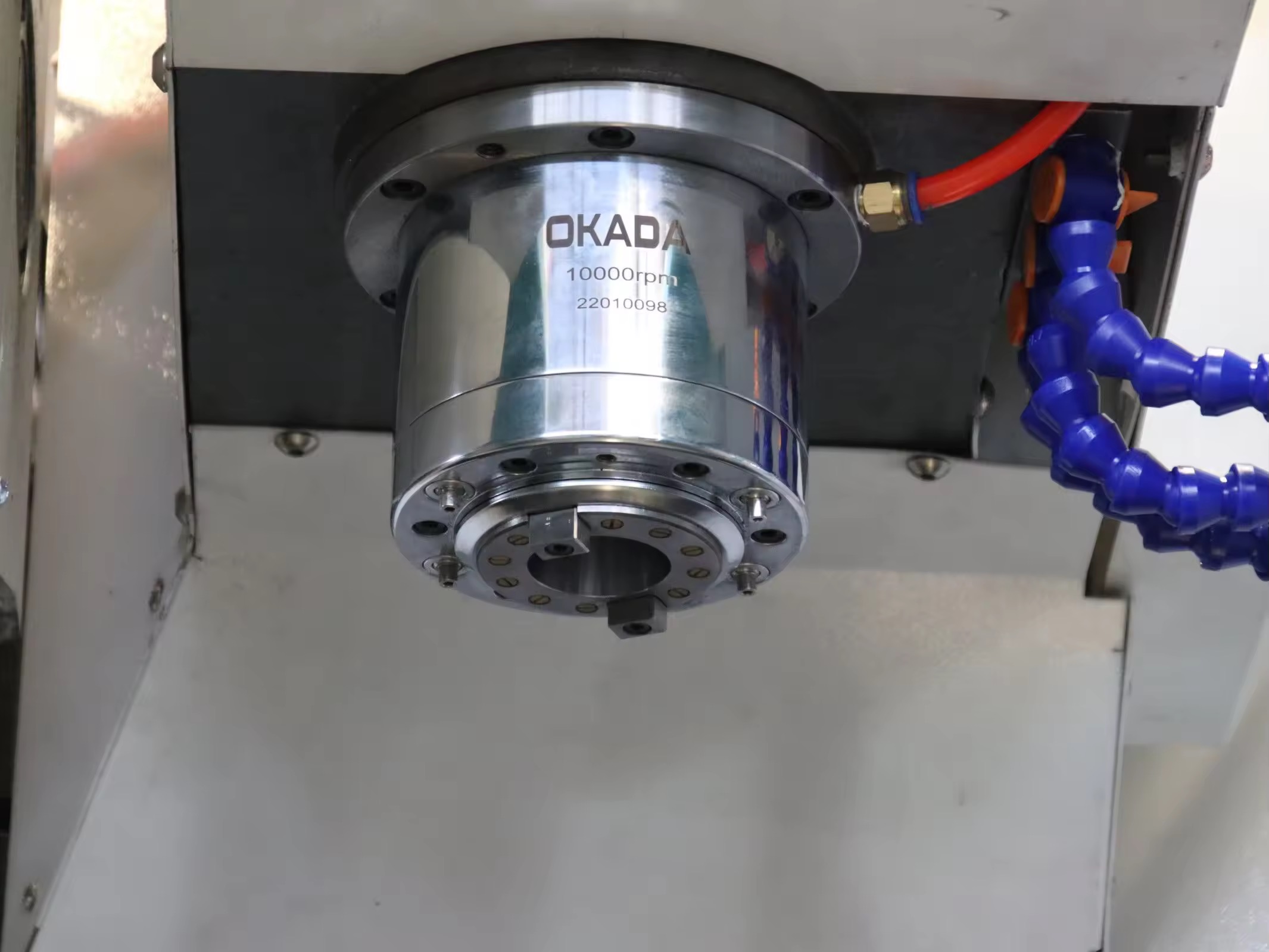 10000/12000RPM Spindle Speed