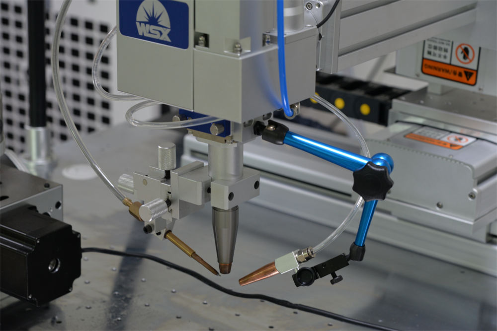 Fiber Laser Auto-Welding Workstation - CNC Robotic Platform For Batch Production Of Stainless Steel/Aluminum Components