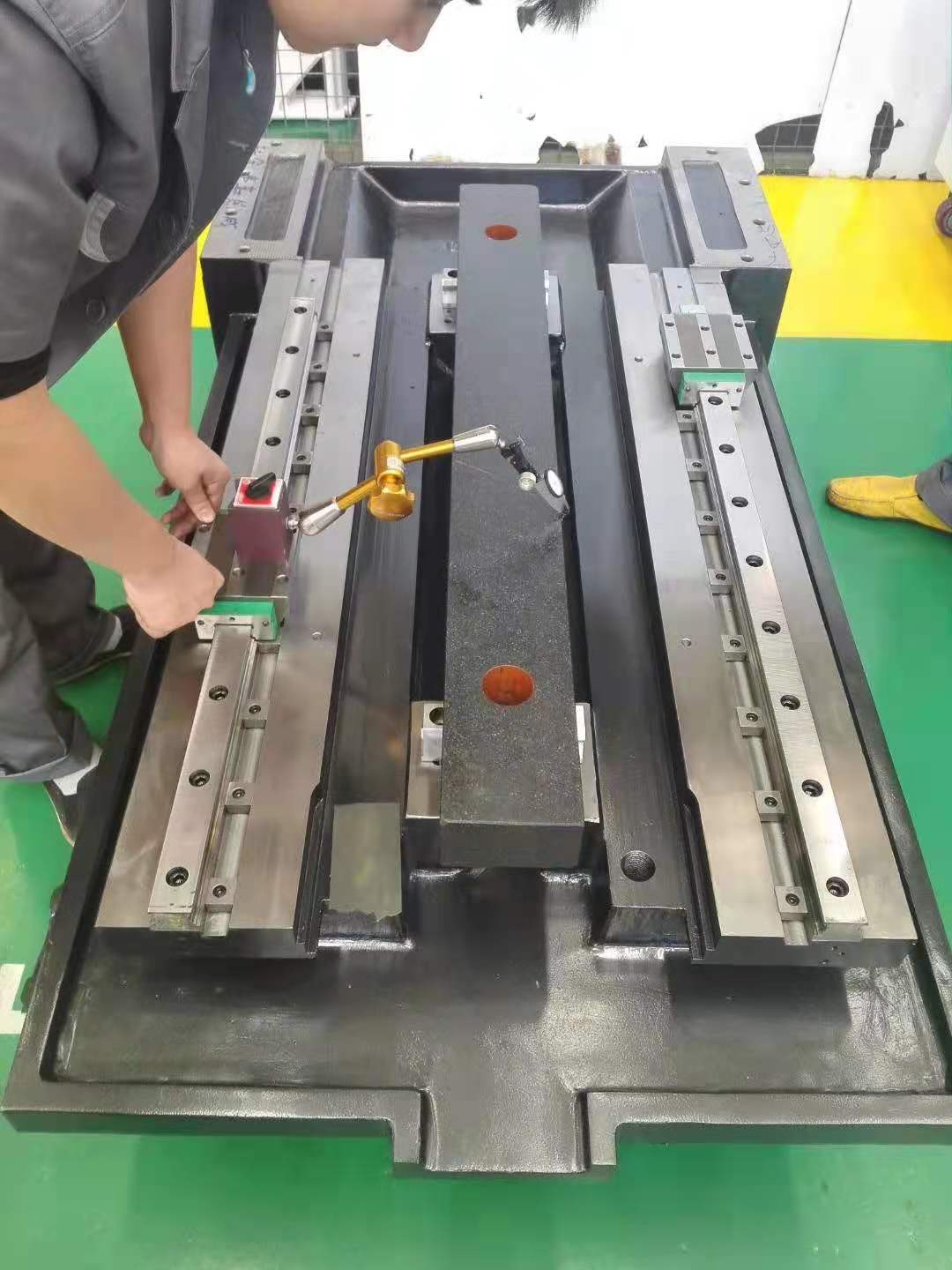 TDL8032U Double Column Gantry CNC Machine with Syntec Control for High Precision 3 Axis Metal Milling