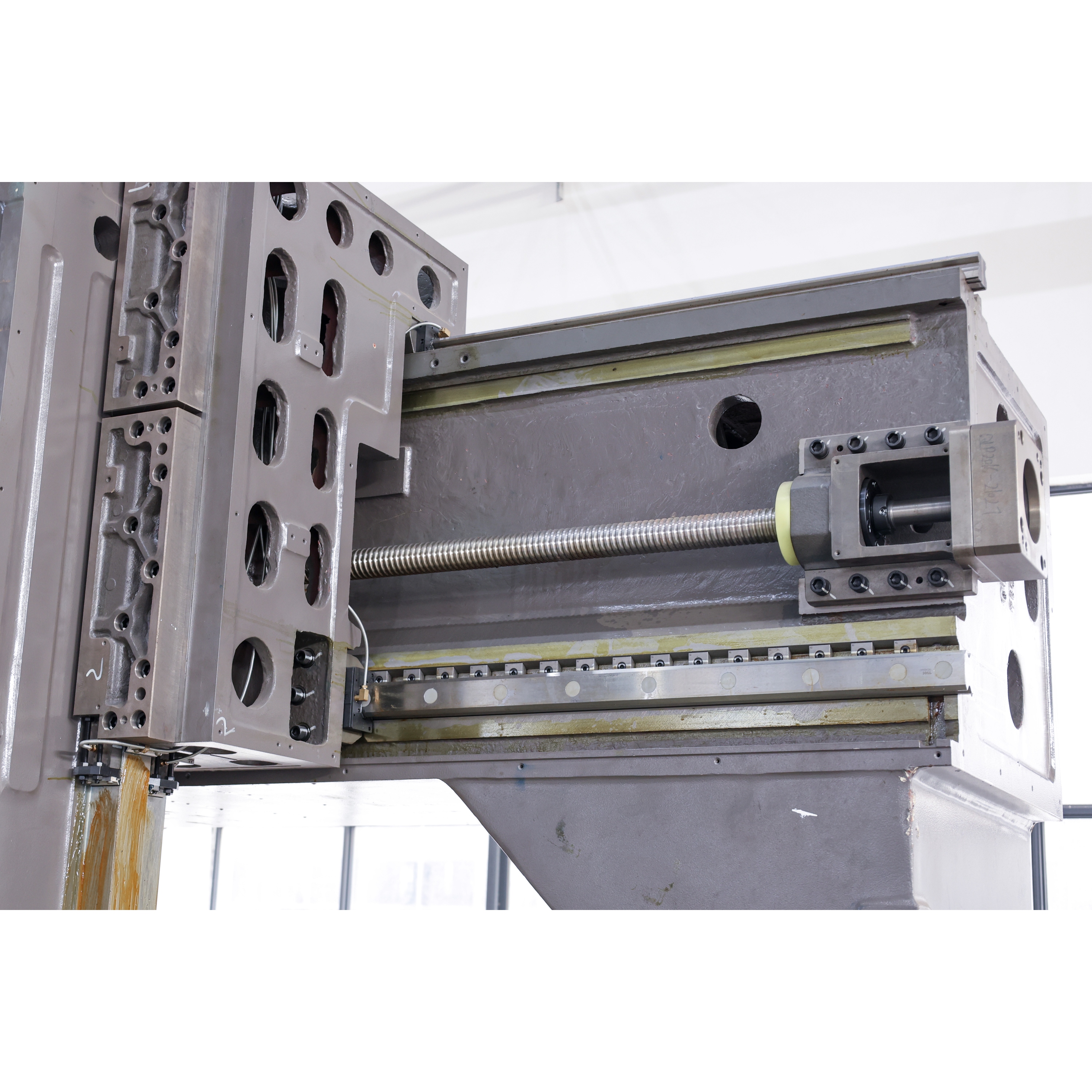 CE Factory Wholesale TG-VP2217 BT50 Heavy Duty Gantry Type Machining Center Automatic CNC Milling Machine FANUC Control System
