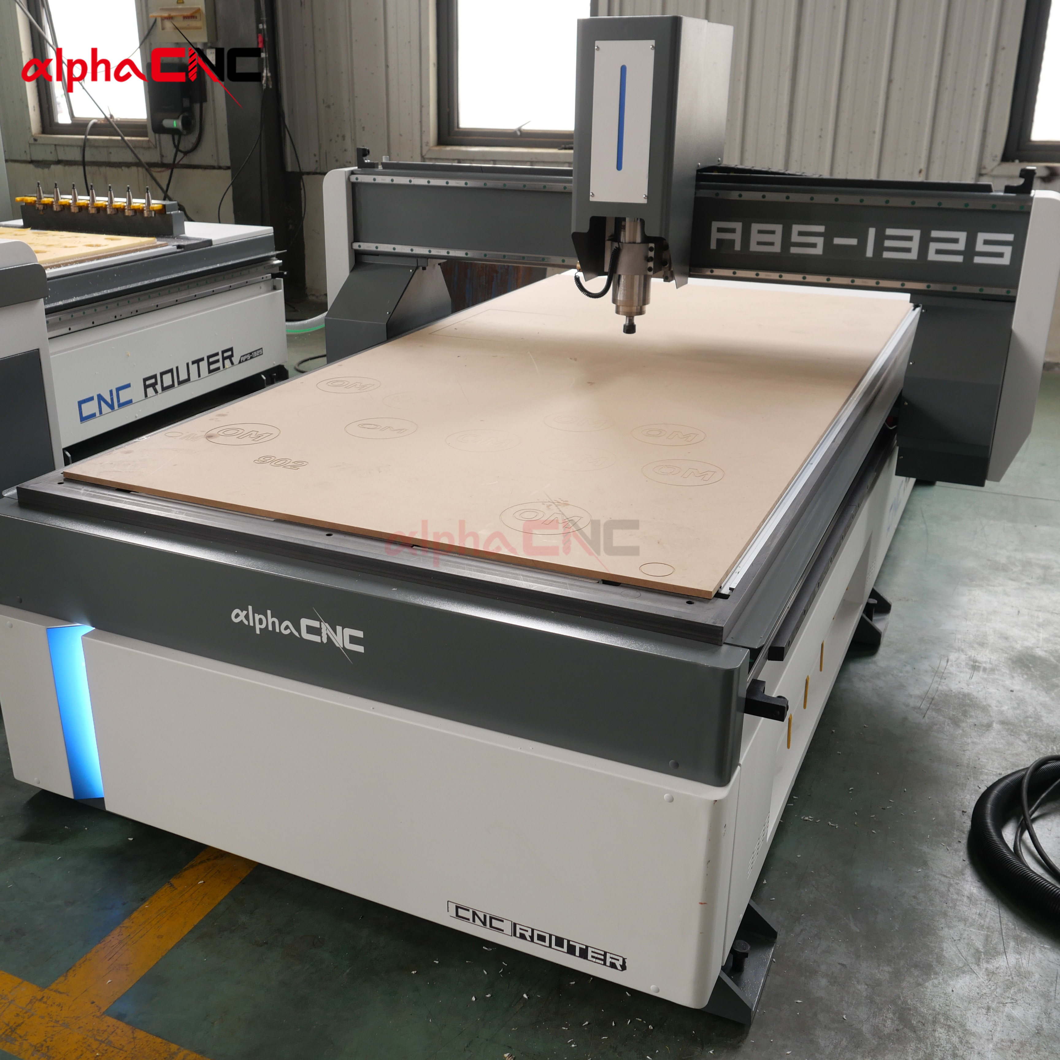 Heavy Duty Cheap 3 Axis CNC Wood Router Machine 1325 Gantry Sculpture 1212 Table 4x8 5x10 Makinesi For MDF Woodworking