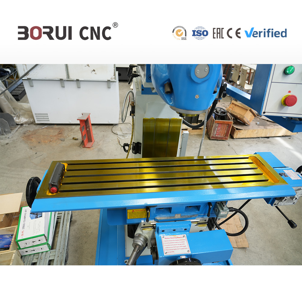 X6226 Universal Milling Machine with Separate Feed Motor and Manual Override for Precise Control in Small Lot Production