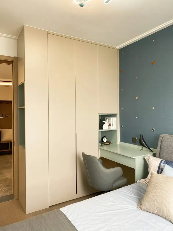 Stylish Dressing Table