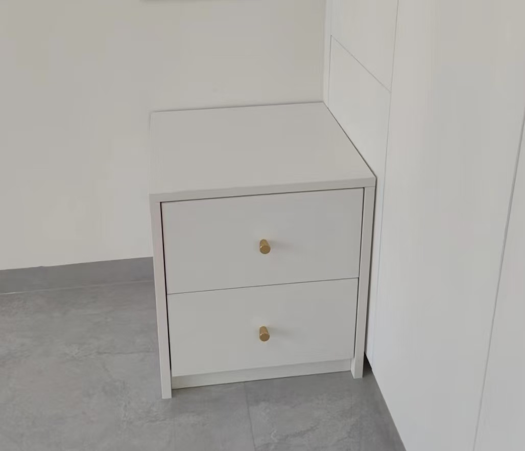 Modern Nightstands with Adjustable Door Panel Thickness for Storage