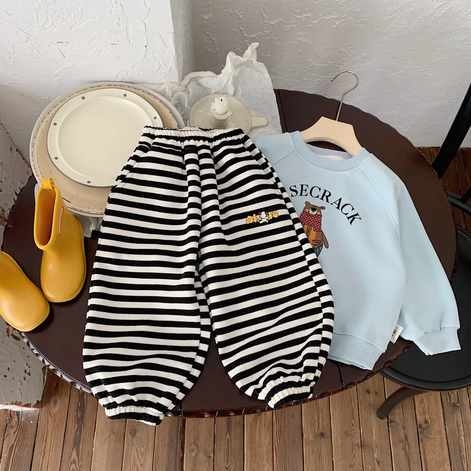 Kids Clothes Detail 4