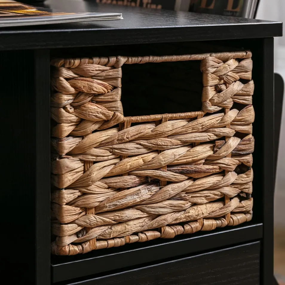 Distinctive Woven Design