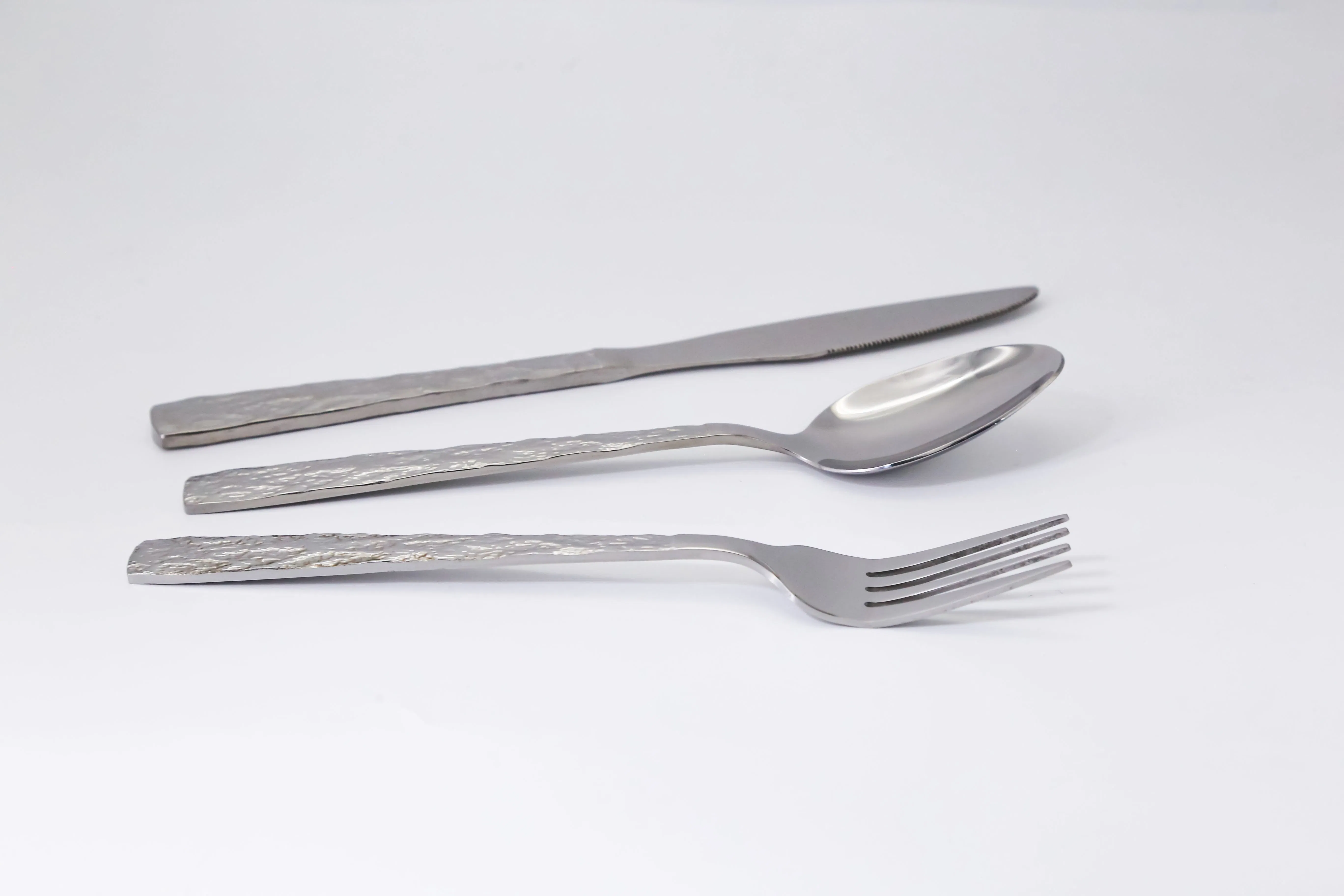 Artisanal Hammered Silver - Accent 25 PCS/Set Stainless Steel Cutlery Set