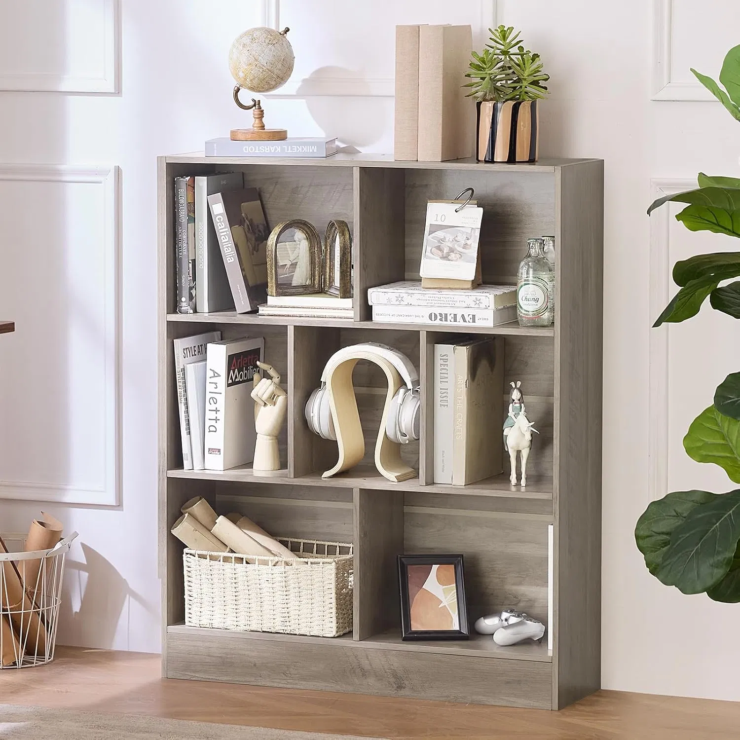 Modern Wooden Bookcase with Multiple Compartments and High Weight Capacity for Home Organization