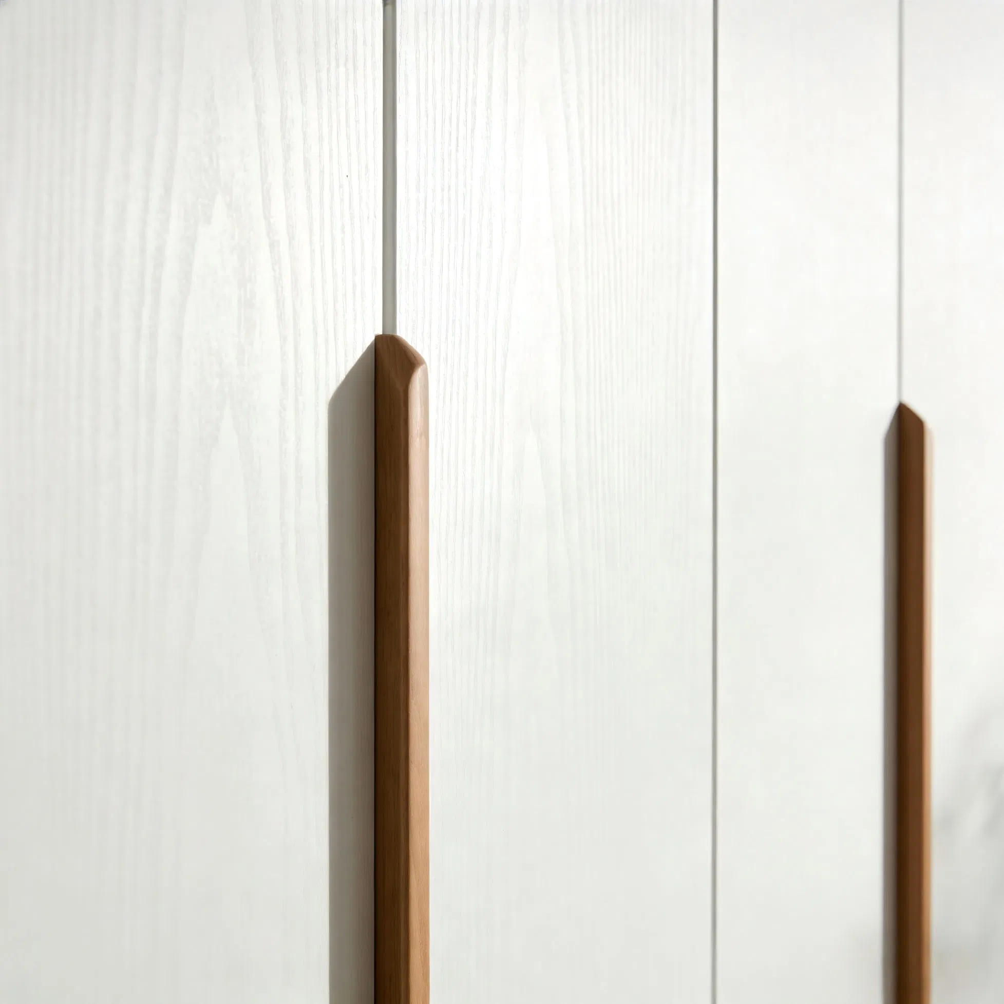 Modern Built-in Wardrobe with MDF Panels for Bedroom Furniture