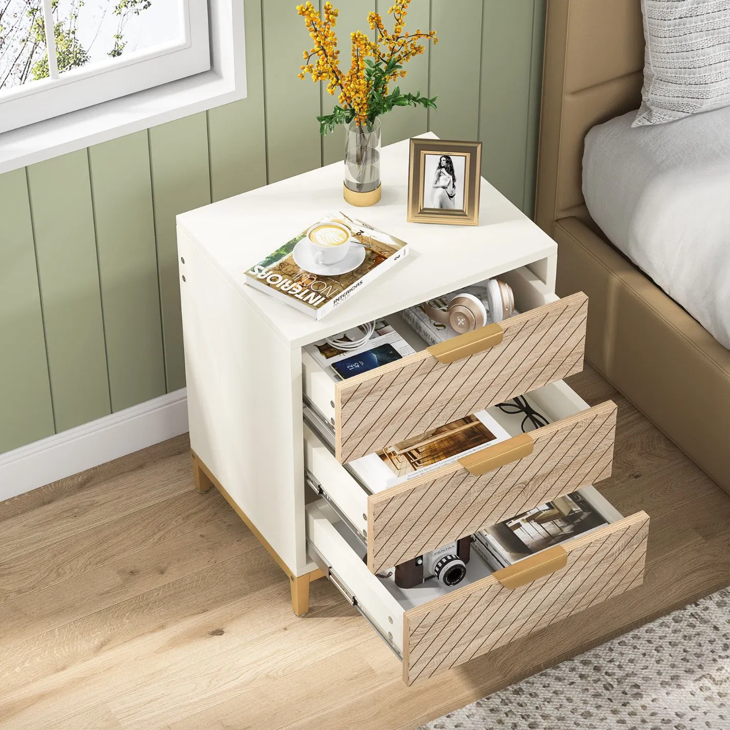 Drawing Room Bedroom Furniture Wooden Drawers Metal Stand Anti-Skid Pad Bedside Nightstand with 3 Drawer