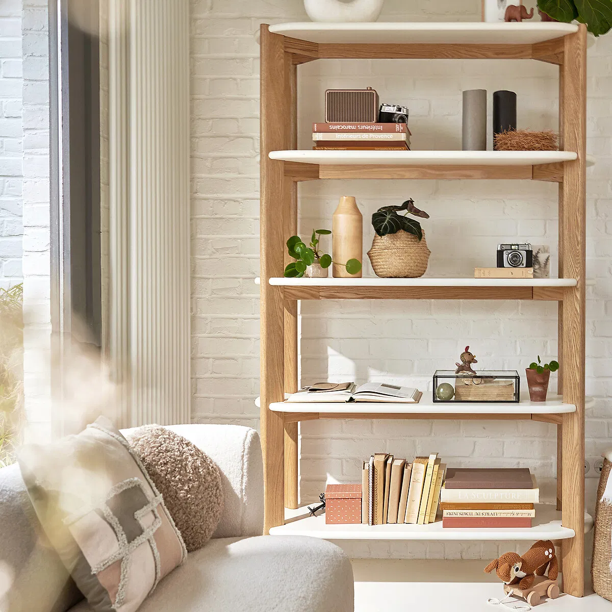 Nordic Style Solid Oak Etagere Open Display Shelf Bookcase for Living Room