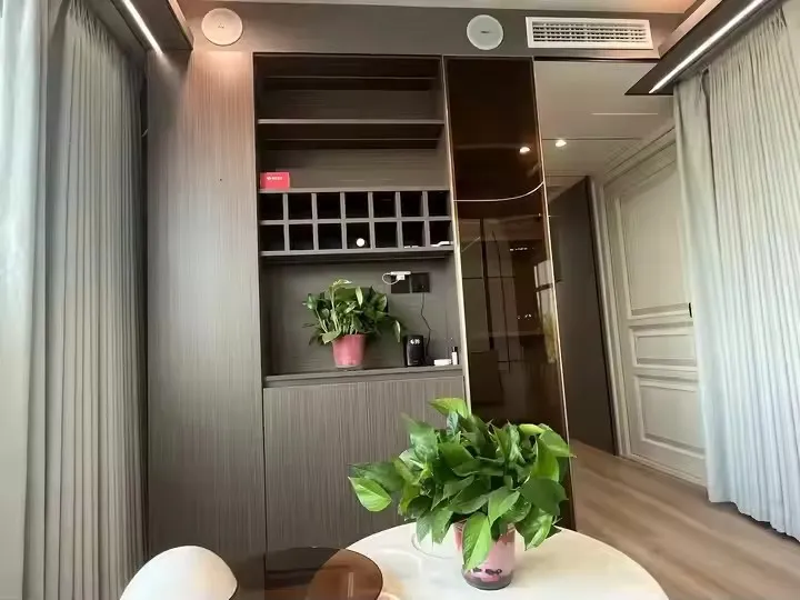 التصميم الداخلي للفيلا المثلثة مسبقة الصنع