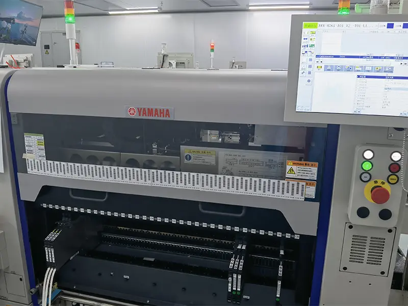 YAMAHA high-speed SMT pick and place machine