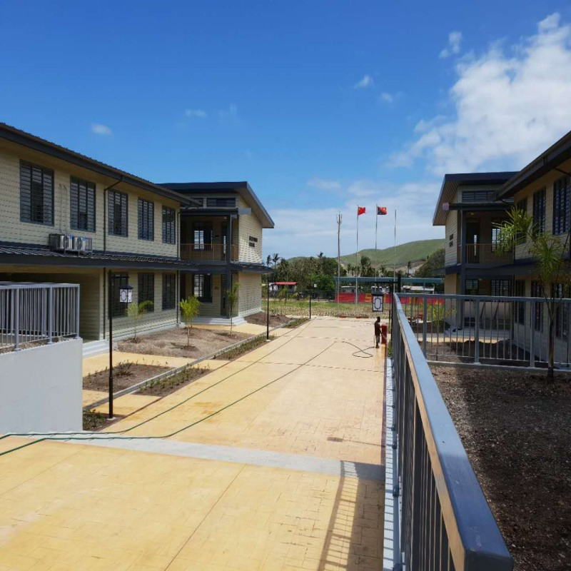 Villa Prefabricada de Lujo, Casa Prefabricada con Diseño de Dos Pisos y Características Personalizadas en la Escuela de Amistad Butuka