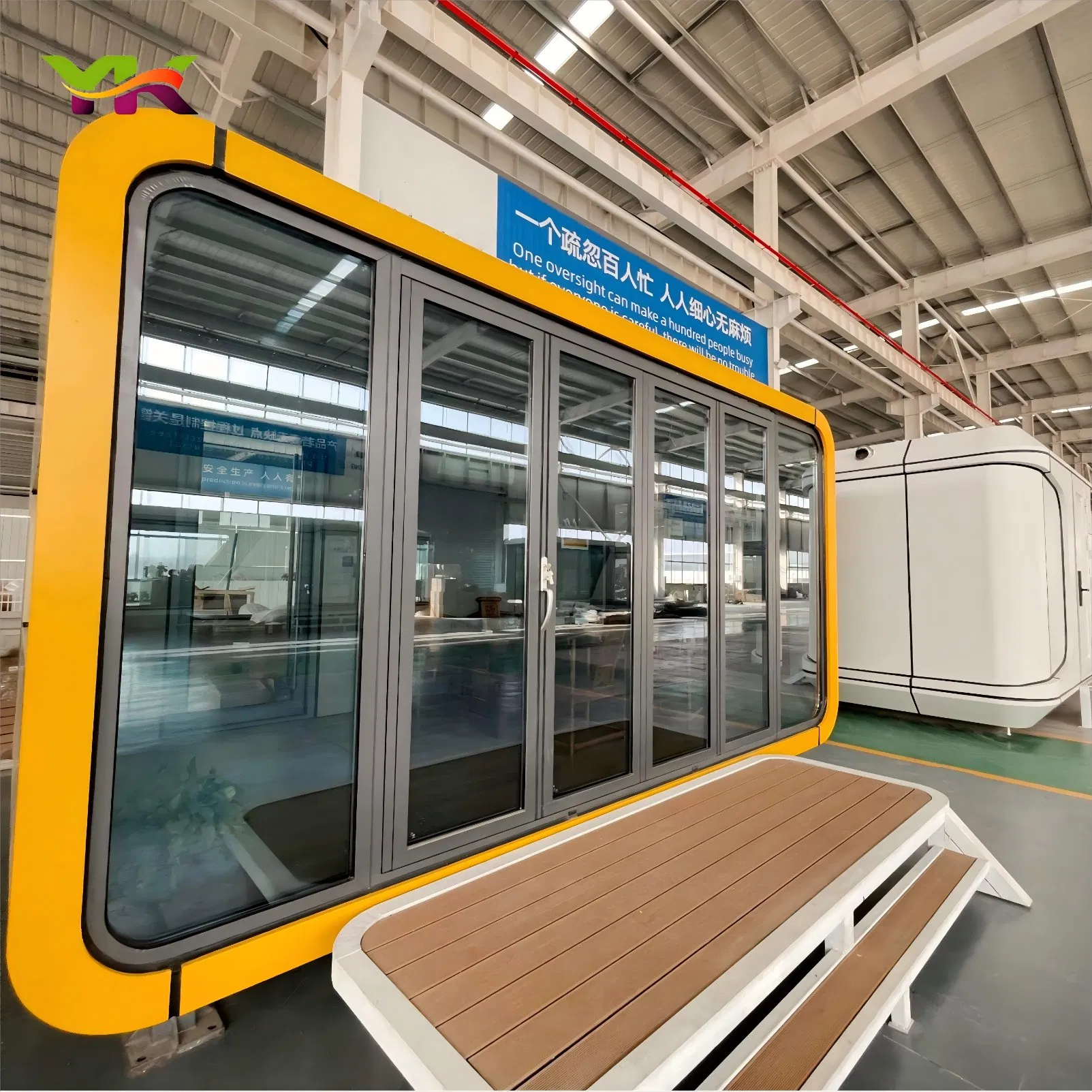 Casa cápsula modular segura y lujosa, precio de hotel móvil de lujo, casa pequeña tipo manzana, cabaña de estructura de acero prefabricada, casa prefabricada