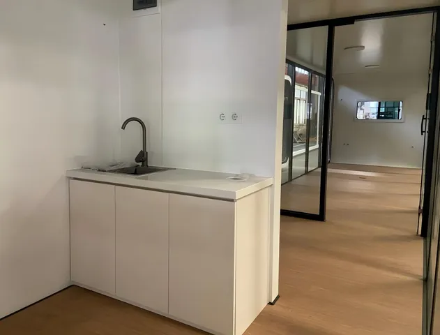 Modelo de cabina en exteriores 1