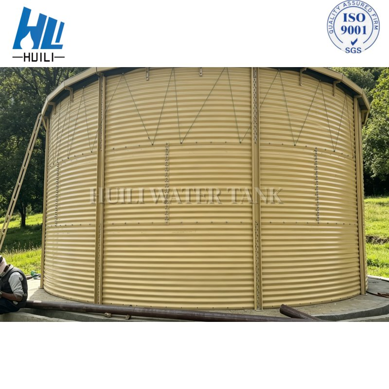 Tanque de agua de acero corrugado industrial personalizado, resistente a la corrosión, con estructura modular para comunidades de villas y residencias de alta gama en Omán