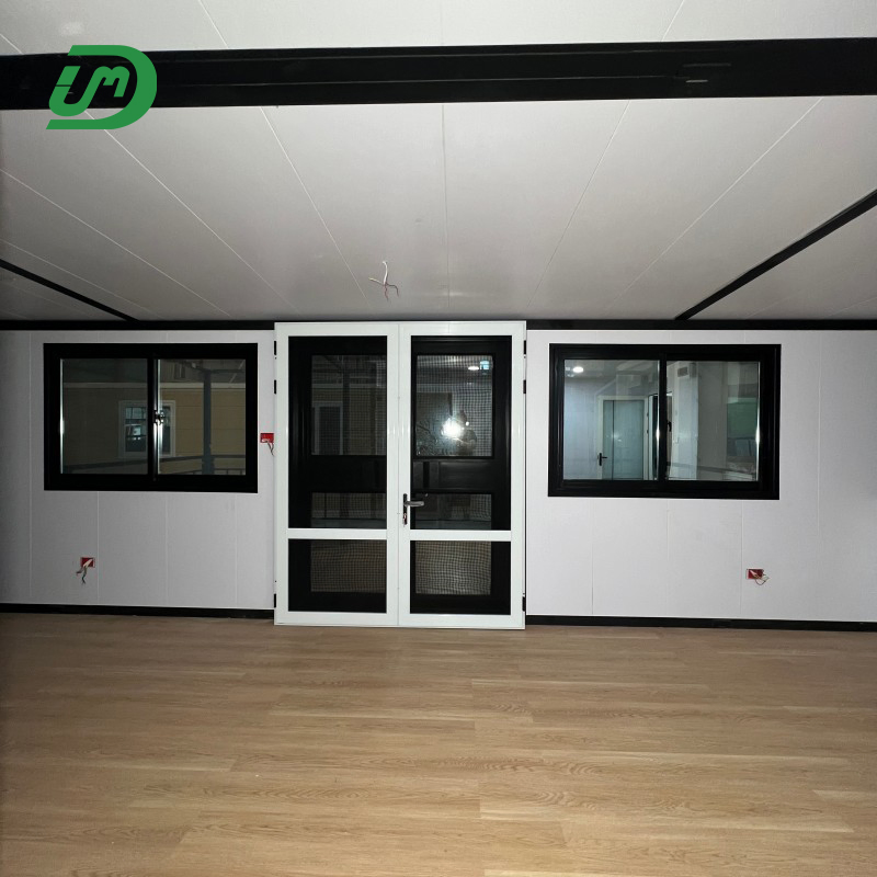 Casa Modular 40FT Expandible Estilosa con Plano de Piso Eficiente y Materiales de Alta Gama