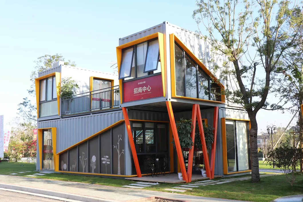 Estructura de la casa contenedor modular plegable