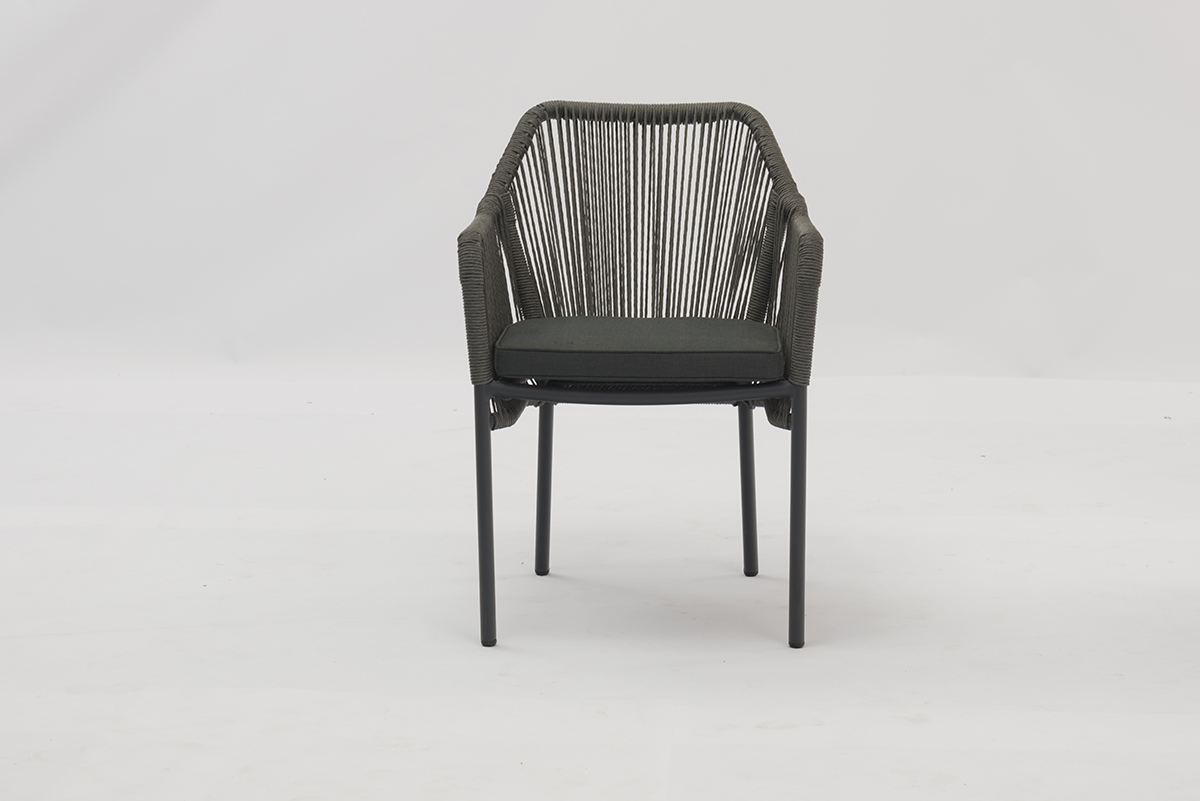 Outdoor Chair Display 9