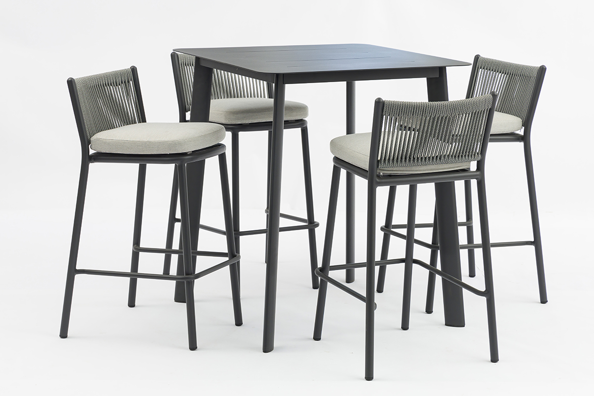 Luxury Bar Stool Display 3